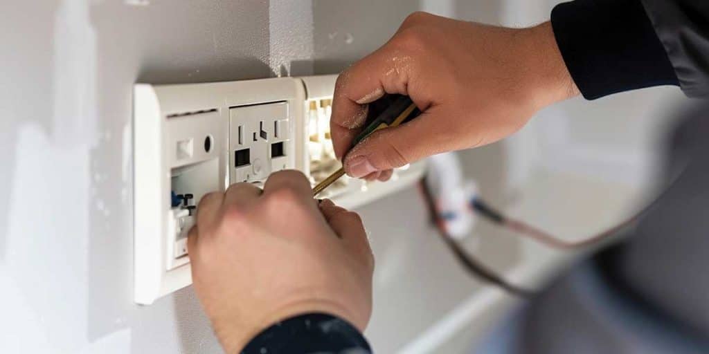 Electricians in North Vancouver and West Vancouver