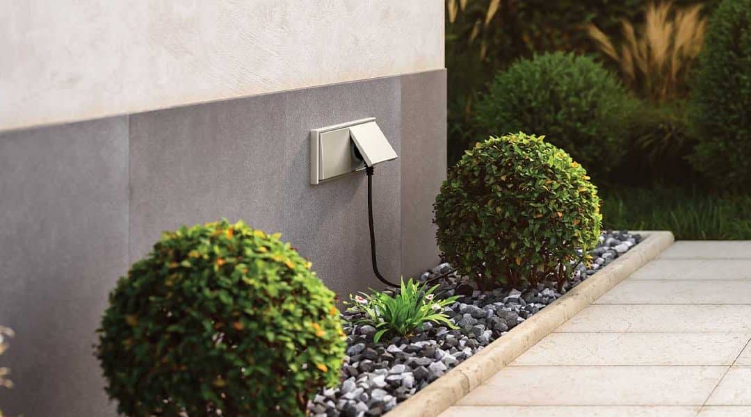 Outdoor GFCI Outlets: How to Use GFCI Outlets Safely