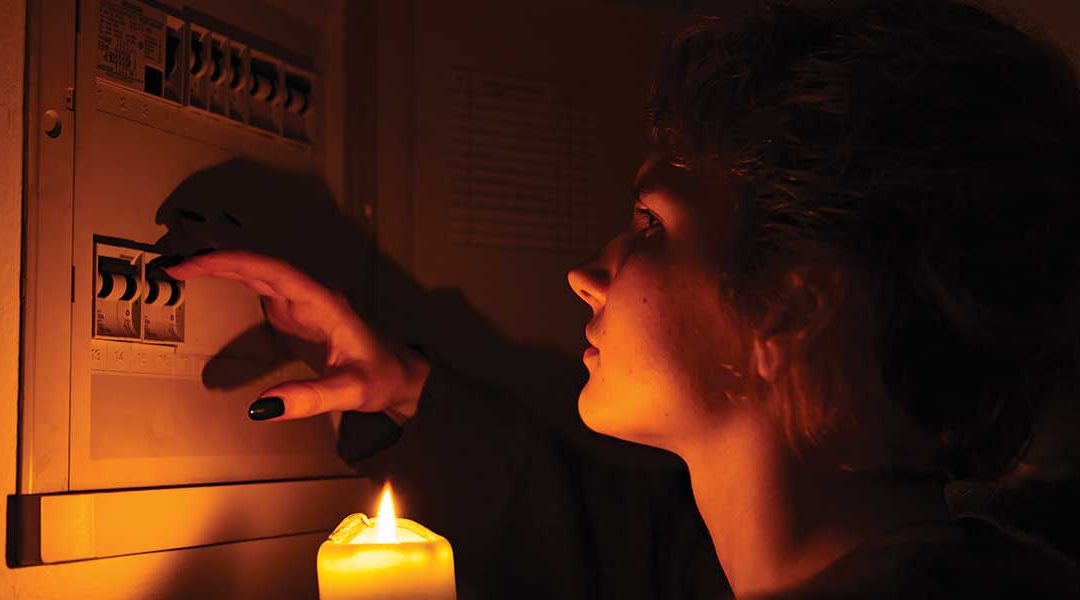 Power Outage Safety and Preparation Tips